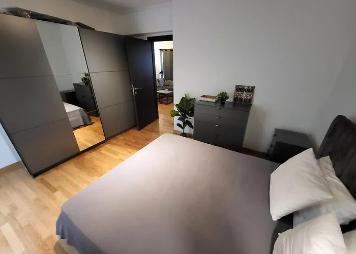 Lofos Modern